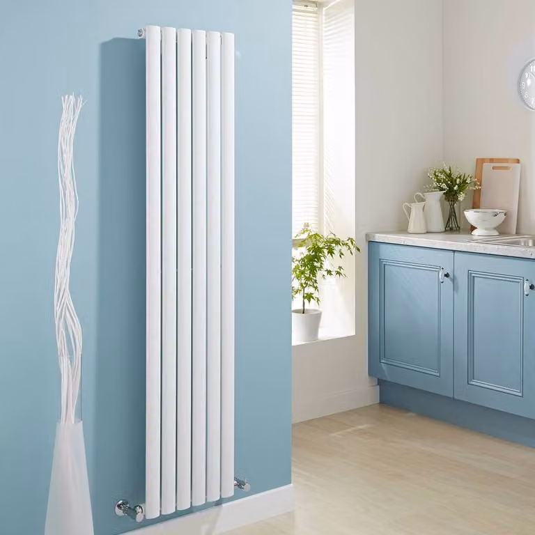 Radiatore Verticale Bianco 660W 1600x354mm - Slim salvaspazio - Design Moderno - Revive