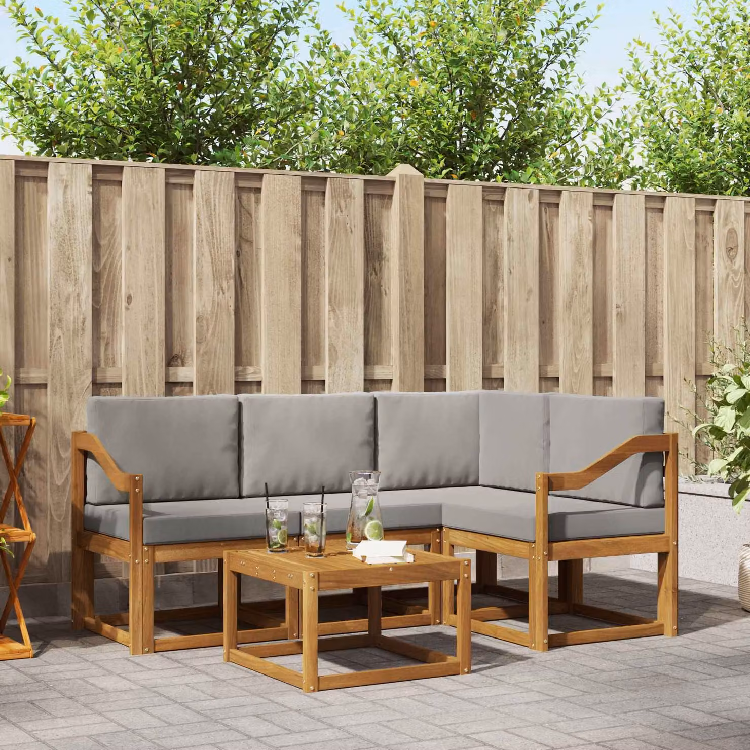 Set di divani da esterno vidaXL a forma di L in legno di acacia con tavolo da caffè, 5 pezzi, beige e grigio