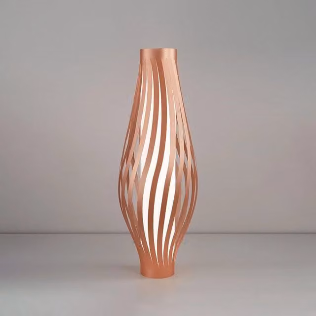 Lampada da terra Totem Dama Helios Linea Zero in polilux color rame Made in Italy