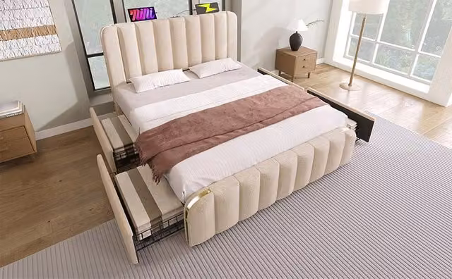 Letto matrimoniale imbottito in lino beige 140×200 cm con testiera a righe dorate, ricarica USB Type-C, 4 cassetti e rete a doghe