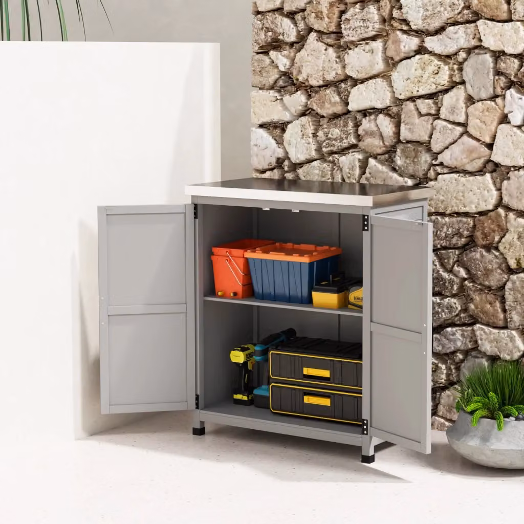 Armadio da esterno WISHDOR in legno e metallo con piano di lavoro e ripiani interni, grigio, L: 79 cm, P: 43 cm, H: 92 cm – 2