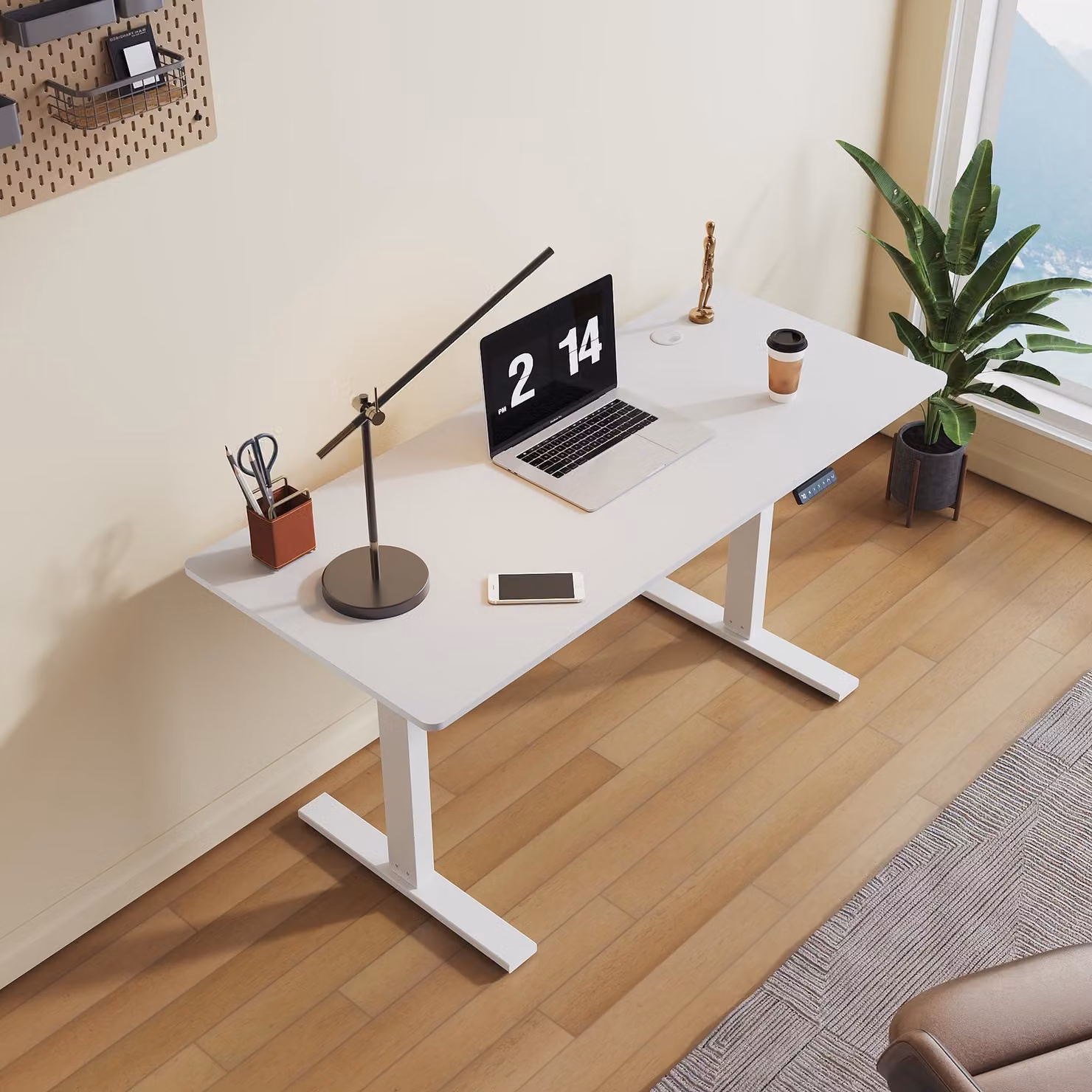 Scrivania regolabile in altezza, elettrica, dimensioni 140x60 cm, colore bianco, piano in melaminico