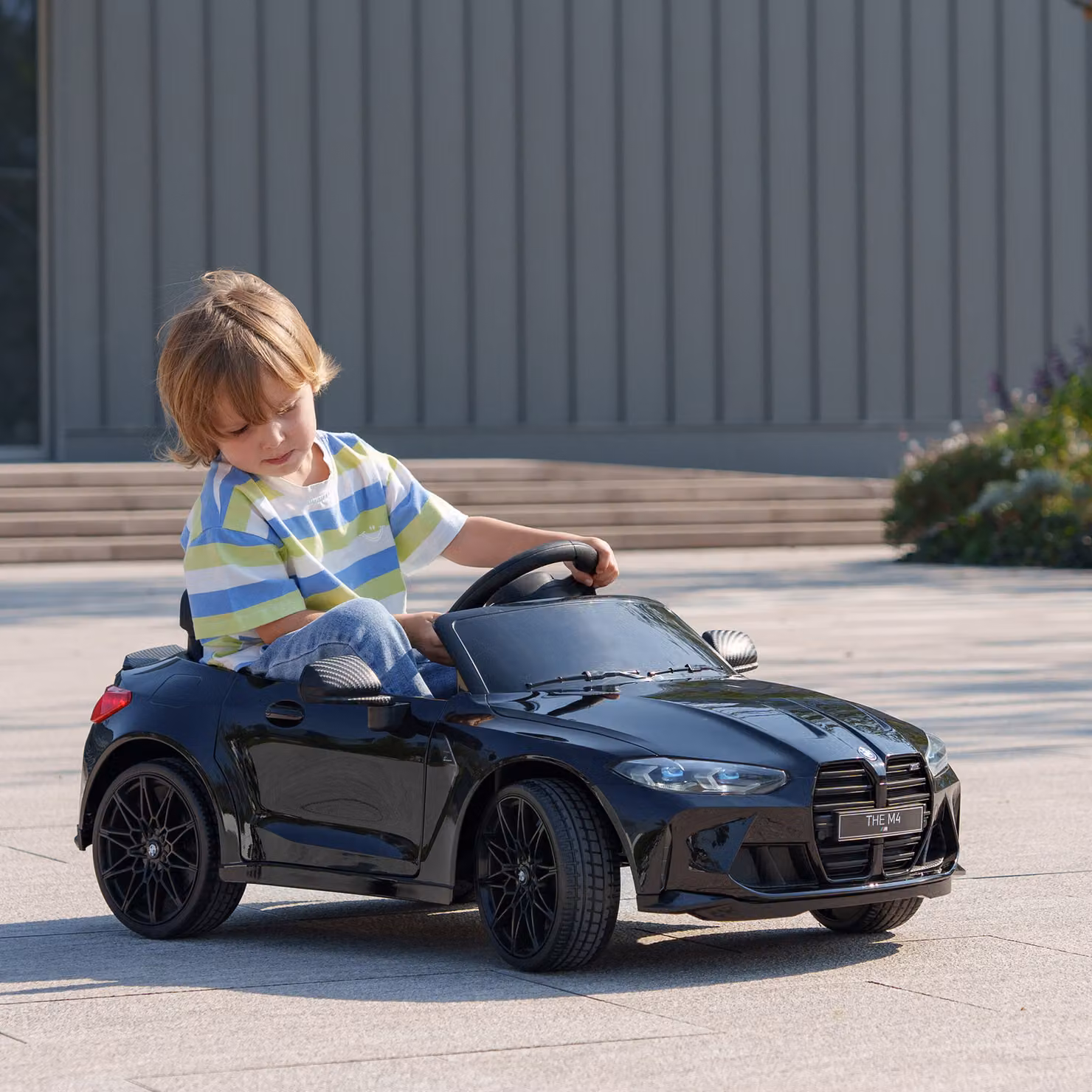 AIYAPLAY Macchina Elettrica per Bambini con Licenza BMW M4, Telecomando, Fari e Clacson, Nera, L: 108 cm, P: 69.5 cm, H: 51 cm – 2
