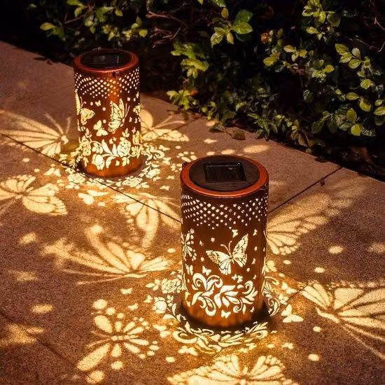 2 lanterne solari a forma di uccello – Resistenti alle intemperie – Da appendere – Con LED – Decorazione per esterni – Ideali per terrazza, giardino e prato
