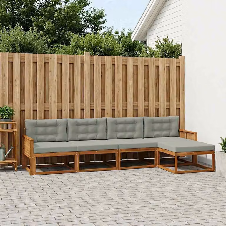 vidaXL Set di divani da esterno a L in legno di acacia con cuscini, marrone e grigio chiaro