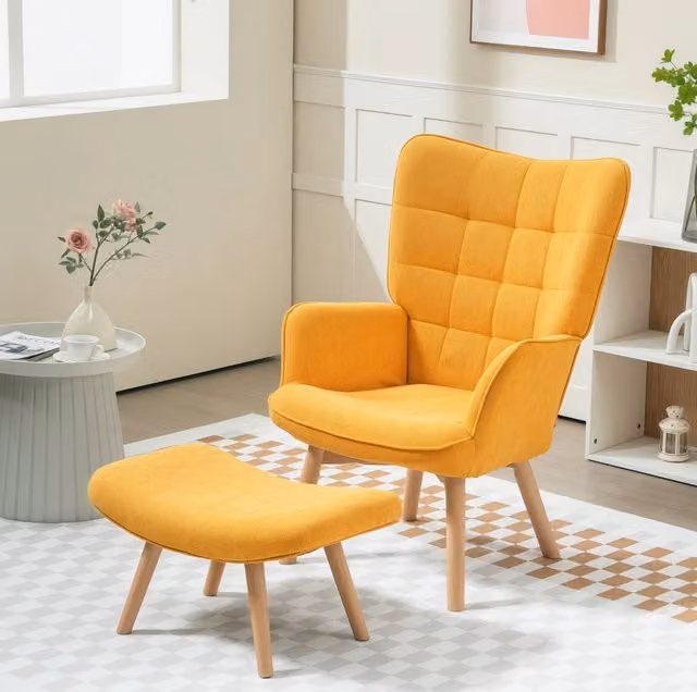 Poltrona relax ULEVR con poggiapiedi, struttura in acciaio e gambe in legno di faggio, arancione