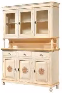 Credenza cristalliera KIVIO in legno stile shabby chic bianco con ante in vetro e decorazioni floreali L: 150 cm, H: 206 cm, P: 43 cm