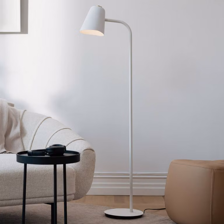 Northern Lampada da terra di design Me dim, dimmerabile, Bianco / Opale, Soggiorno / Sala da pranzo, Metallo, Design, Lampada da terra