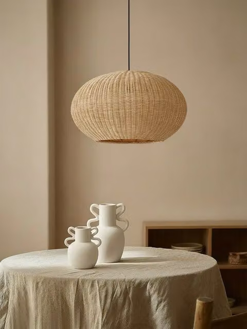 Lampada a sospensione Zadir Kenay Home in rattan e legno beige in stile boho