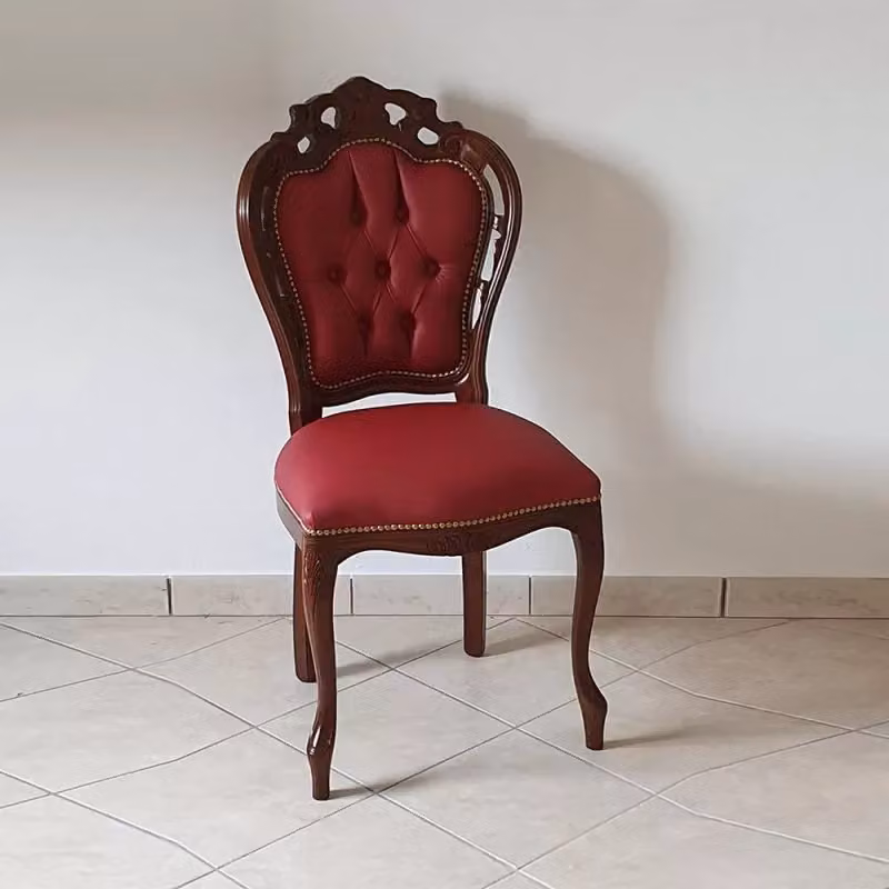 Sedia classica in legno con imbottitura capitonné in ecopelle rossa Mobili 2G L/P/H: 56 x 50 x 110 cm – 2