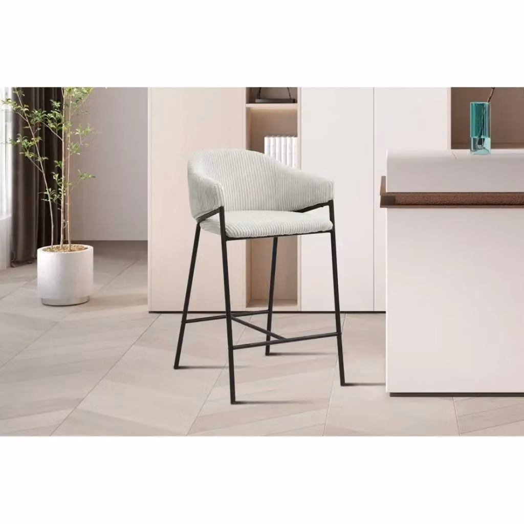 Sedia da bancone IMANY Meublorama in velluto a coste grigio chiaro con braccioli e piedi in metallo nero stile industriale L: 59 cm, P: 54 cm, H: 90 cm – 2