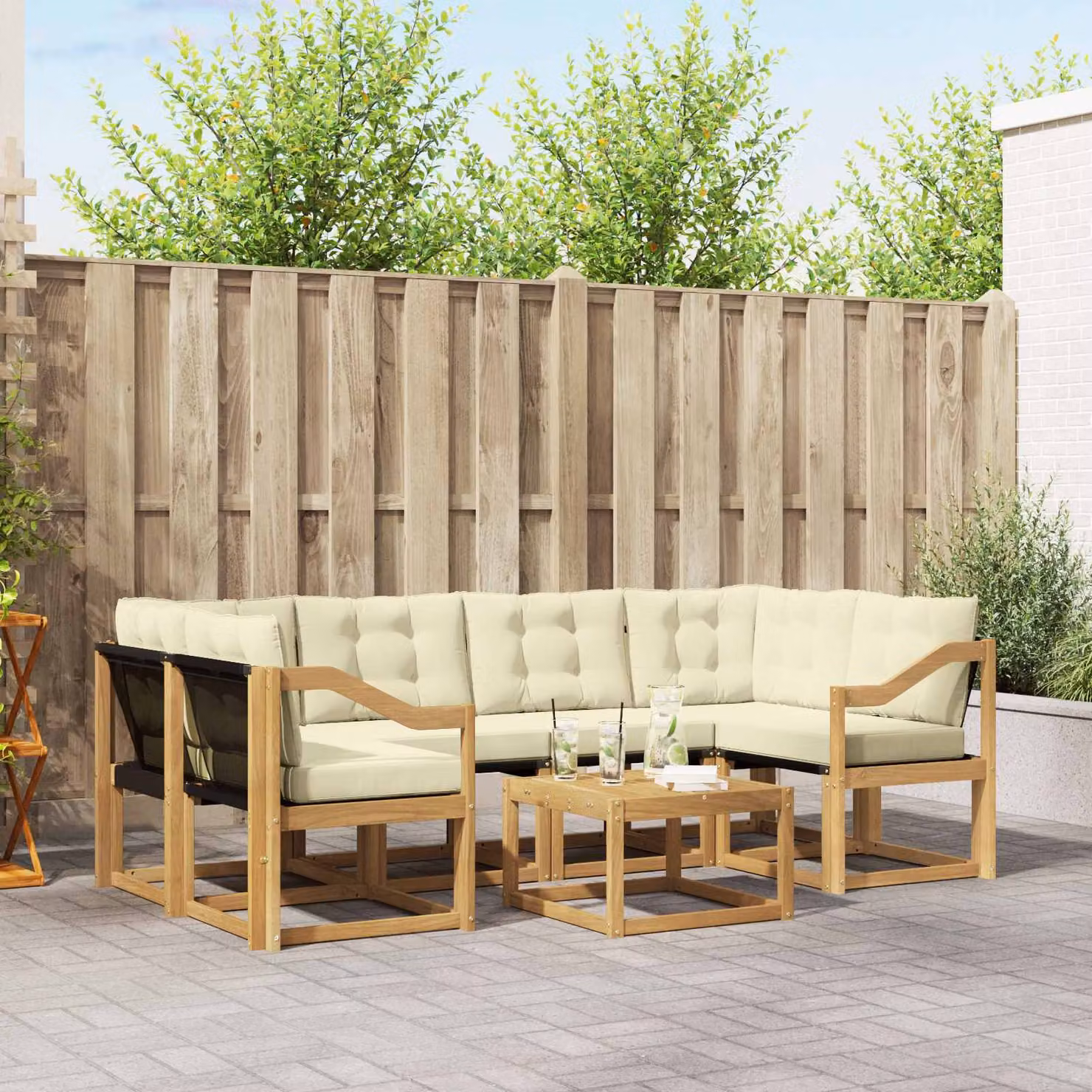 Set di divani da esterno vidaXL 7 pz a forma di U in legno di acacia con tavolino, colore bianco e beige