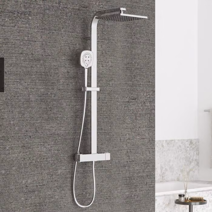 Sistema doccia Sturotec Eco-Line, 6 litri al minuto, a forma quadrata, con miscelatore termostatico e soffione da 25 cm
