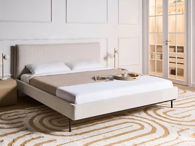 Letto matrimoniale moderno BELIANI imbottito in tessuto beige L 180 x P 200 cm – 1