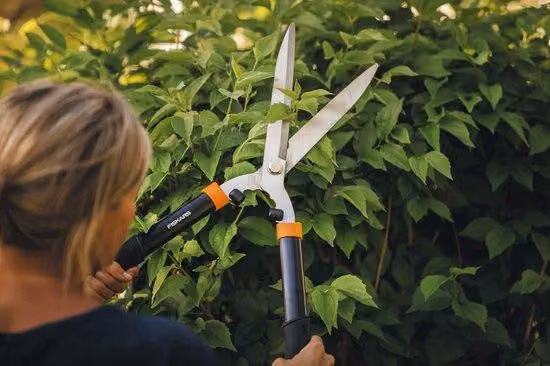 Forbici per erba Famanu con impugnatura soft-touch - Nero/Arancione