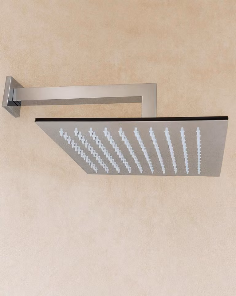 Soffione Doccia 30x30 Quadro 6,5 mm con braccio Cromo