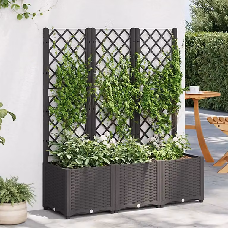 Fioriera da giardino con traliccio vidaXL nera in plastica, ideale per piante rampicanti e orto ornamentale, L 120 cm x P 40 cm x H 136 cm