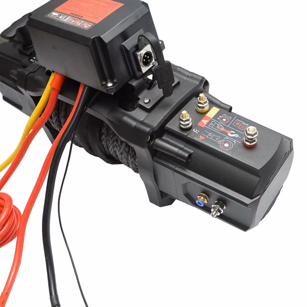 Verricello elettrico Breckner Germany con telecomando 12V, 6,1T (13500 libbre), 6,5HP, cavo sintetico 9x24m e solenoide 400A, colore nero – 2