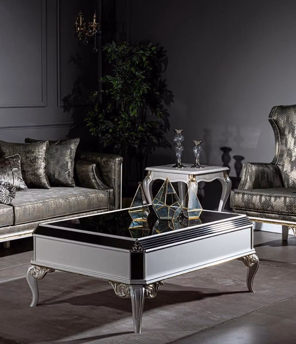 Casa Padrino tavolino barocco bianco/oro 122 x 85 x h. 48 cm - Nobile tavolino da salotto in legno massiccio con piano in vetro - Mobili da salotto barocchi