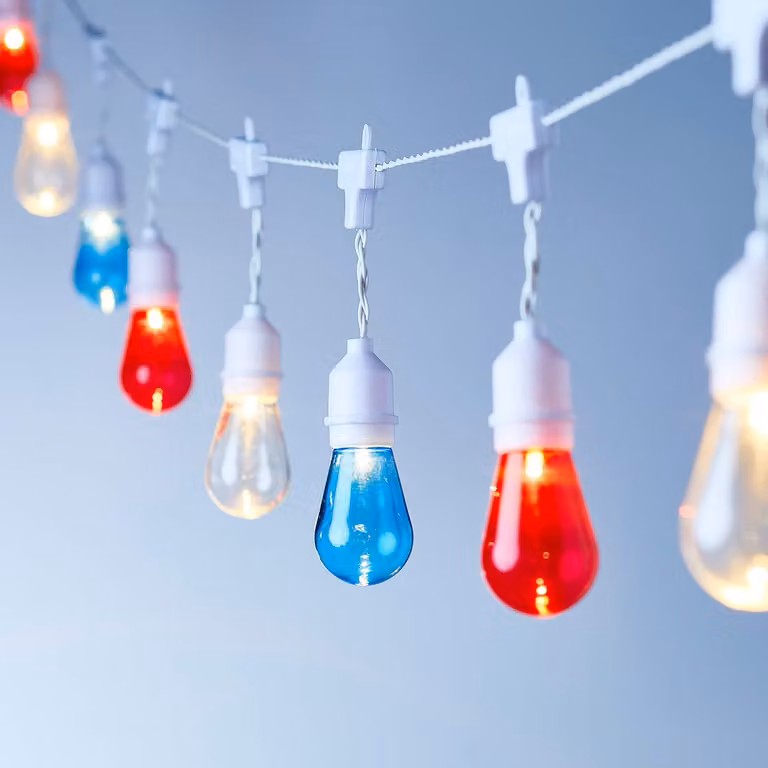 Catena luminosa con 15 LED, lunghezza 4,2 metri, multicolore, per uso esterno, grado di protezione IP44
