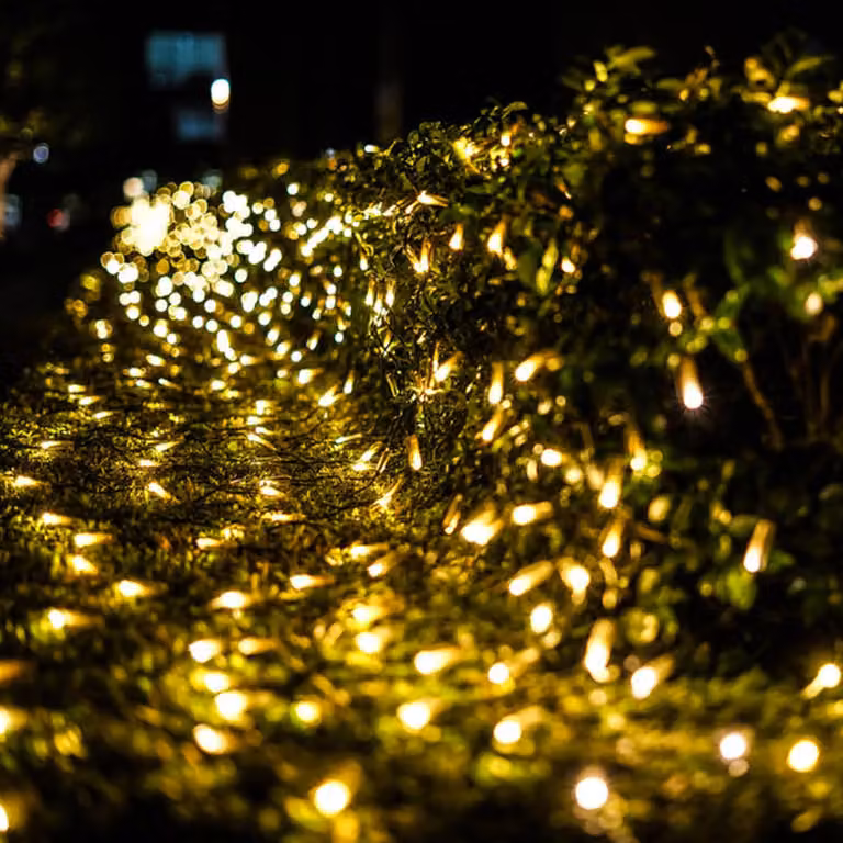 Catene luminose Ikodm, 200 LED, rete luminosa 3x2 metri, luce bianca calda, 31V, grado di protezione IP44, 8 modalità con funzione di memorizzazione, illuminazione natalizia per esterni