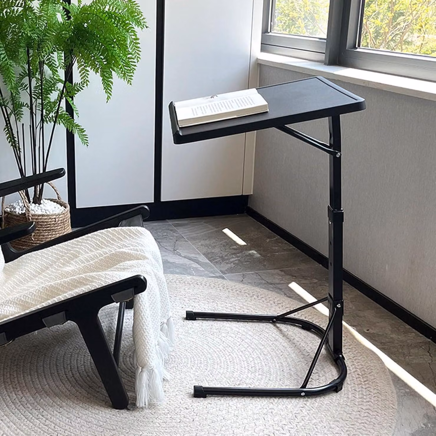 Tavolino regolabile in altezza per laptop, adatto per letto e divano, tavolino pieghevole, dimensioni 43x43x69 cm, colore nero