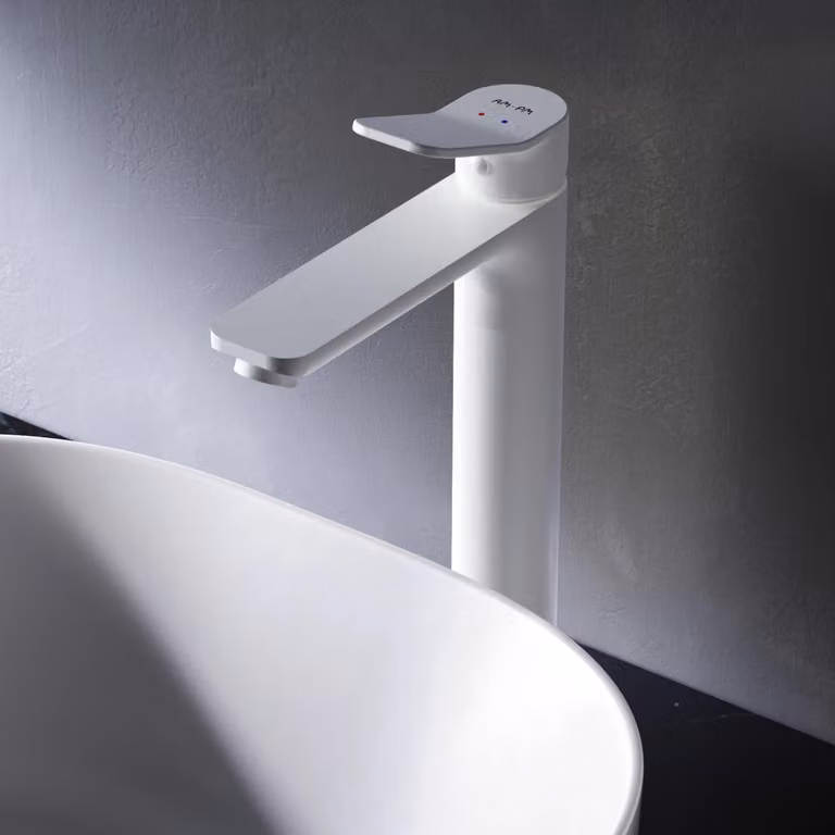 Miscelatore per lavabo, finitura bianco opaco, monocomando, con bocchetta alta da 231 mm
