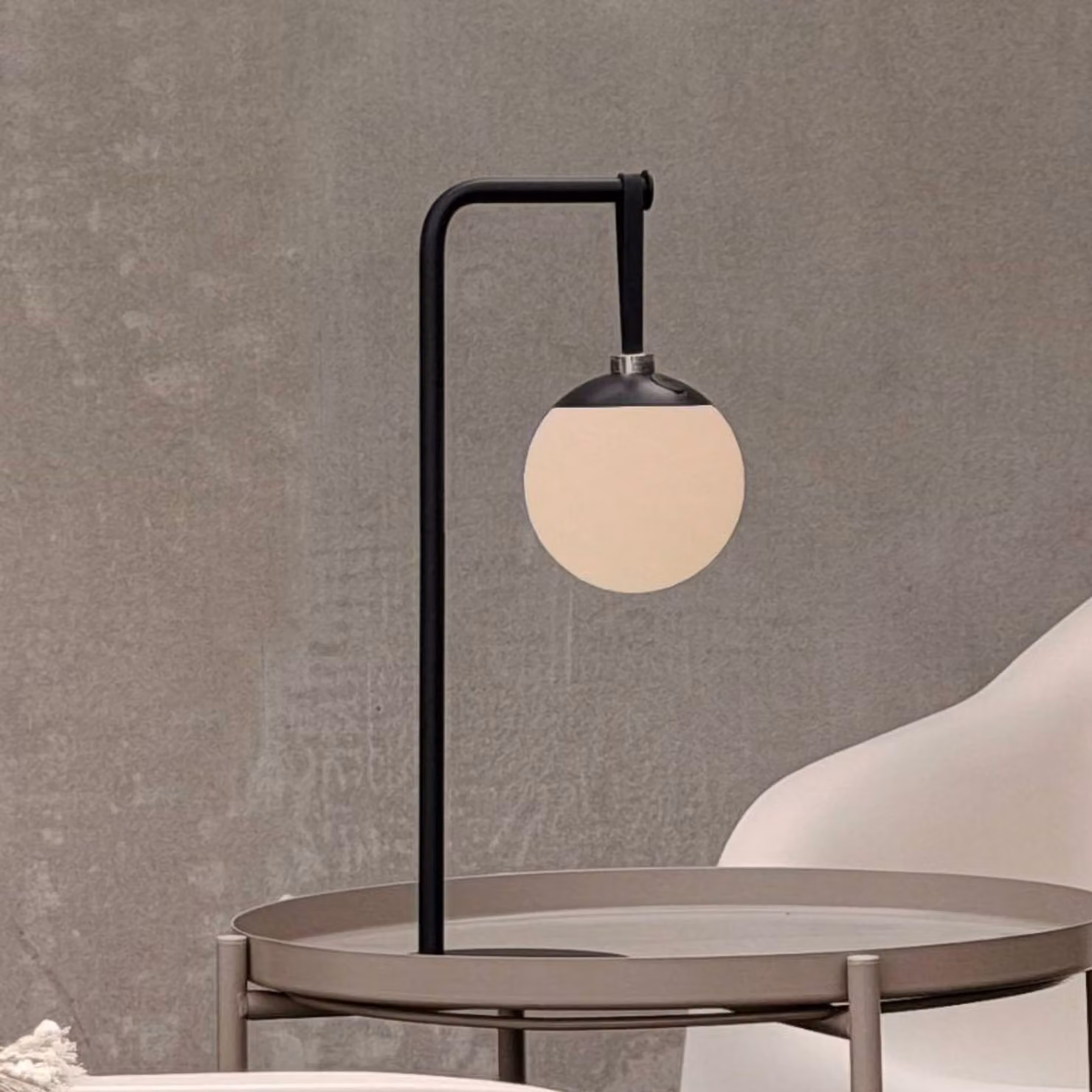 Dyberg Larsen Lampada decorativa a LED ricaricabile Odin, bianco e nero, IP44 dimmerabile, Nero, Plastica, Moderno