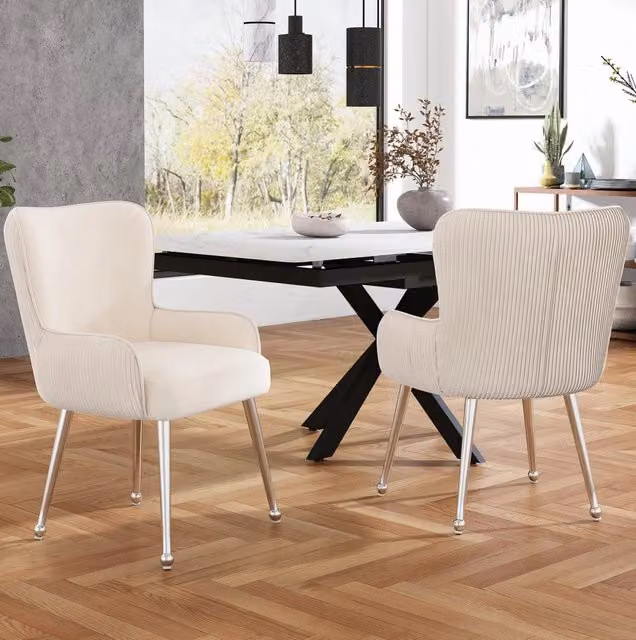 Set di 2 sedie da pranzo MODFU in velluto beige con braccioli e schienale trapuntato, H 69 x L 58,5 x P 56 cm