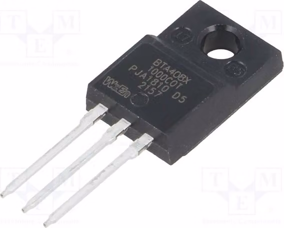 1 x Triac ad alta temperatura, con gate sensibile, 8A, 35mA, 1kV, per montaggio su circuito stampato (THT). Codice prodotto: BTA408X-1000C0TQ