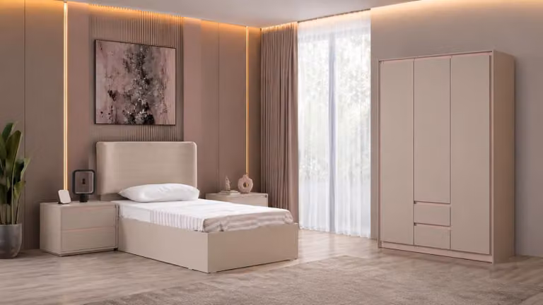 Letto, armadio e comodini beige, dal design moderno, ideali per una cameretta da ragazza