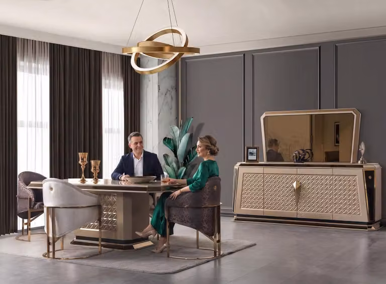 Set da pranzo in stile Art Déco: tavolo da pranzo, sedie imbottite, consolle in legno