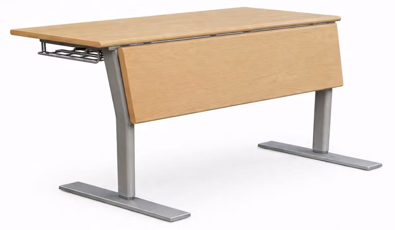 Moderno banco scolastico in legno con robusta struttura in metallo e ripiano
