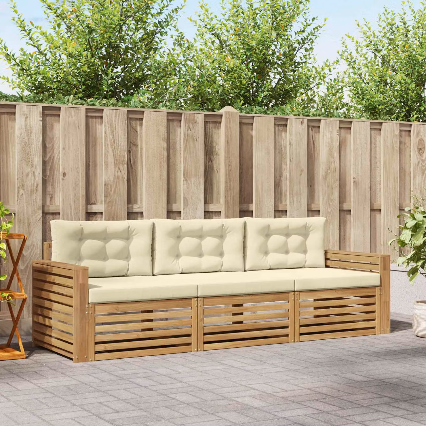 Set di divani da esterno vidaXL in legno di acacia con cuscini, Bianco e Beige