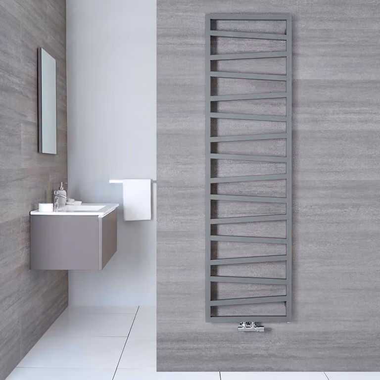 Scaldasalviette Termoarredo Bagno con Attacco Centrale - 630W - Torun