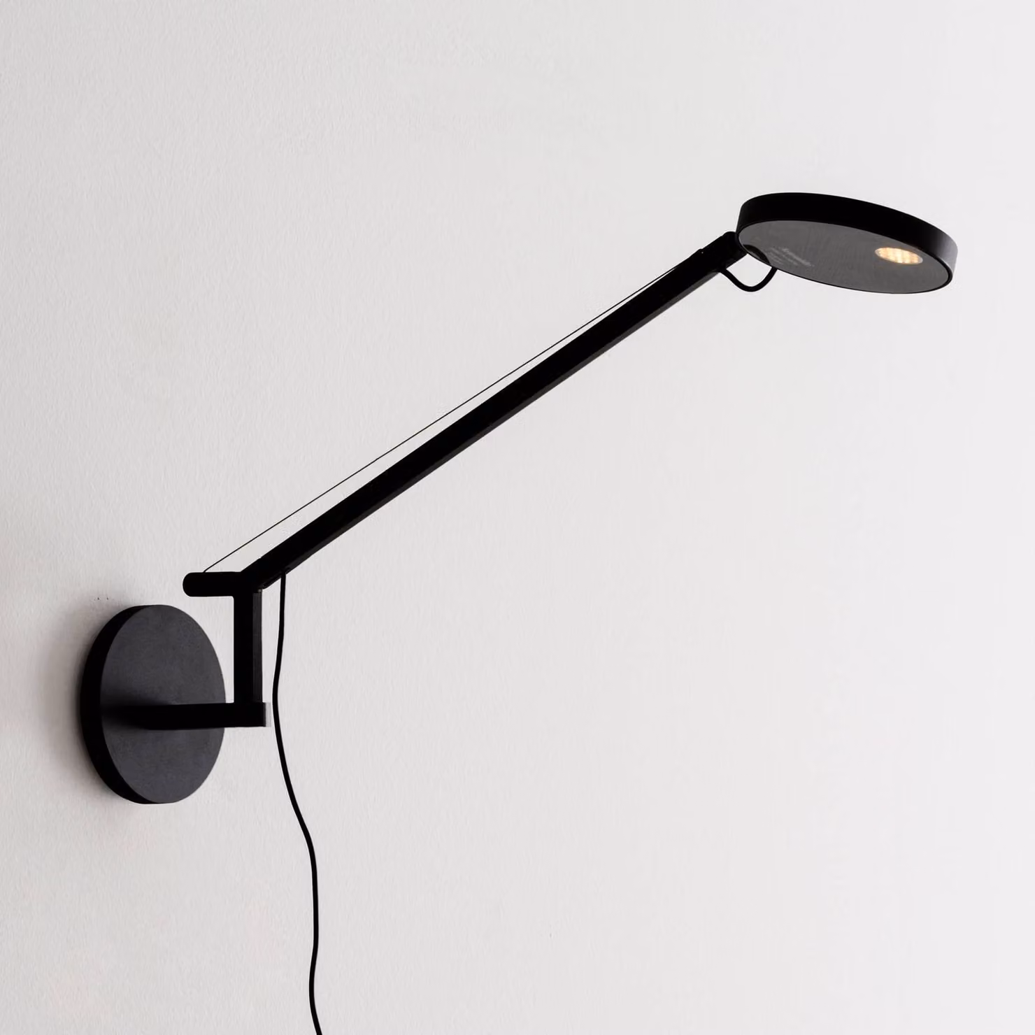 Artemide Applique da parete di design Demetra Micro, dimmerabile, Nero, Studio / Ufficio, Alluminio, Design, Applique