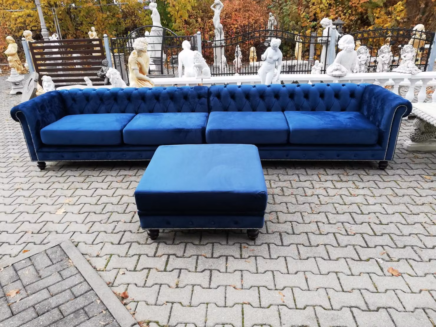 Desiger Chesterfield Sofagarnitur Textil Blau 4 XXL+ Hocker Couch Polster Sofa