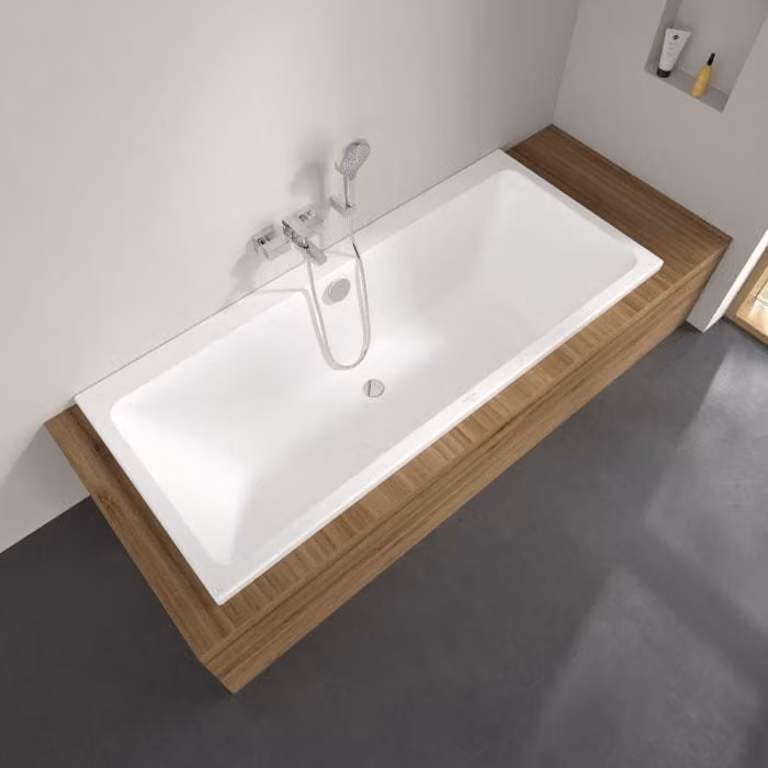 Vasca da bagno rettangolare Taro di Villeroy & Boch, dimensioni 170 x 75 cm