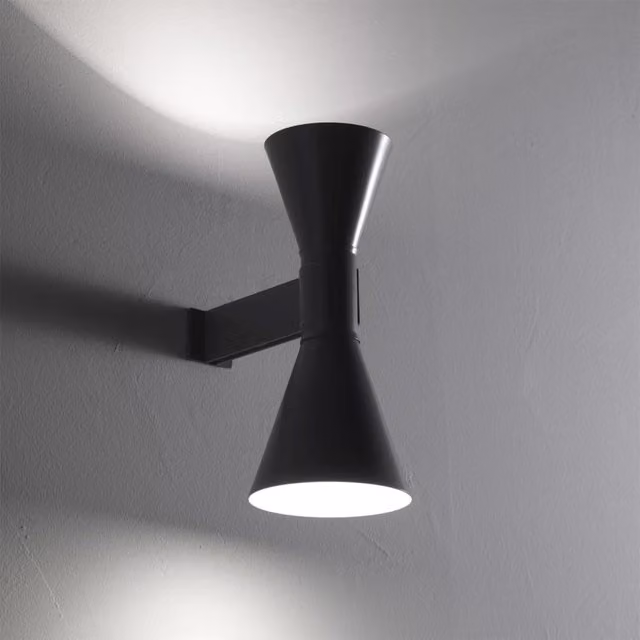 Applique Nemo Lighting Marseille in metallo nero con luce LED dimmabile up/down