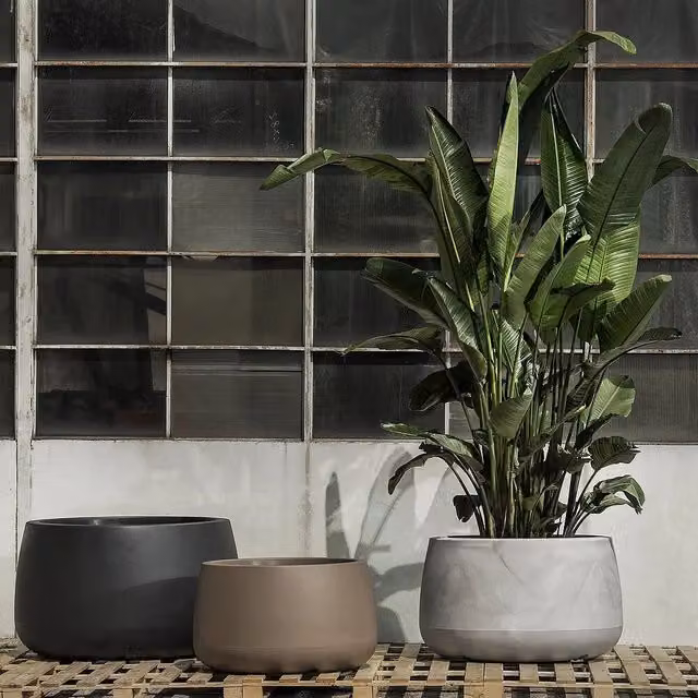 Vaso tondo in resina Elbi Gardenart TITANO colore Bianco diametro: 80 cm
