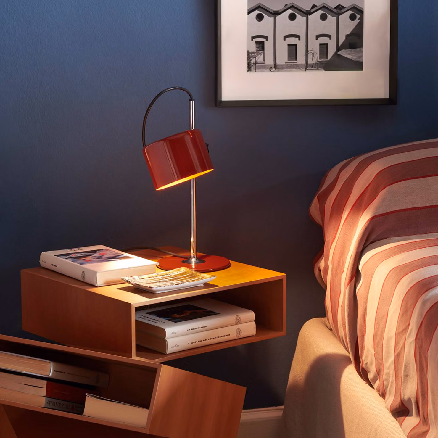 Oluce Lampada da scrivania Mini Coupè, Rosso, Soggiorno / Sala da pranzo, Alluminio, Design, Lampada da tavolo