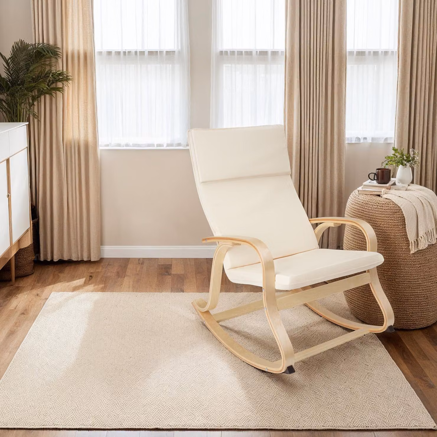 Sedia a dondolo Roca tectake in legno di betulla con braccioli, beige – 1