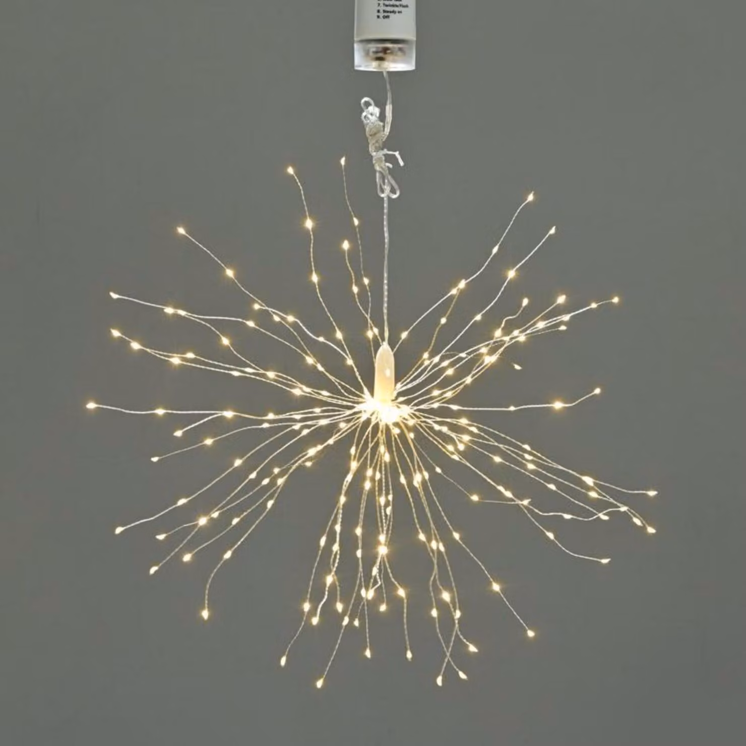 Luci natalizie ACA, 250 LED, bianco caldo, color argento, filo di rame, alimentate a batterie (4xAA) + telecomando, grado di protezione IP44, X0125011811