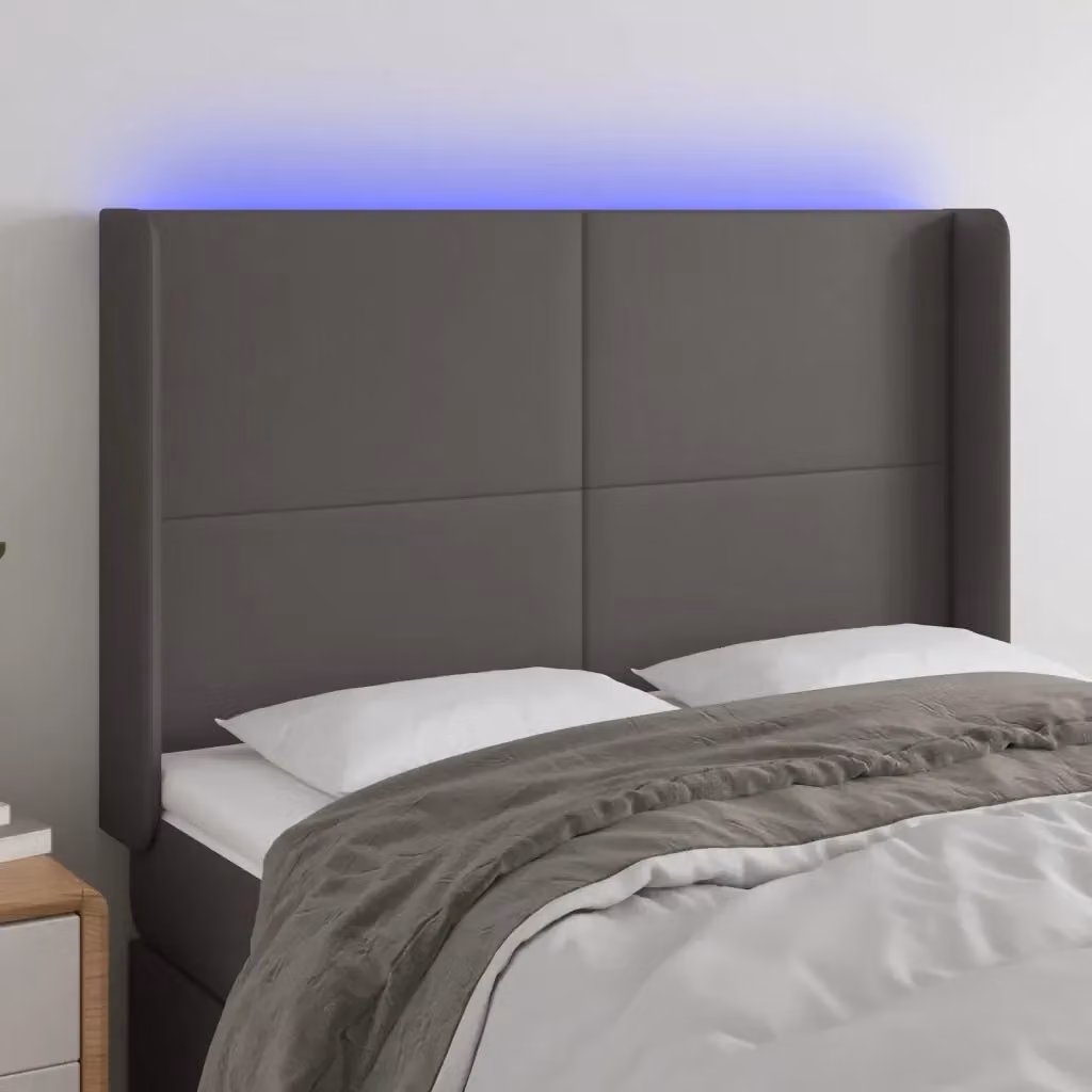 Testata del letto con illuminazione LED e porta di ricarica USB in similpelle grigia, L: 147 cm, P: 16 cm, H: 118/128 cm – 2