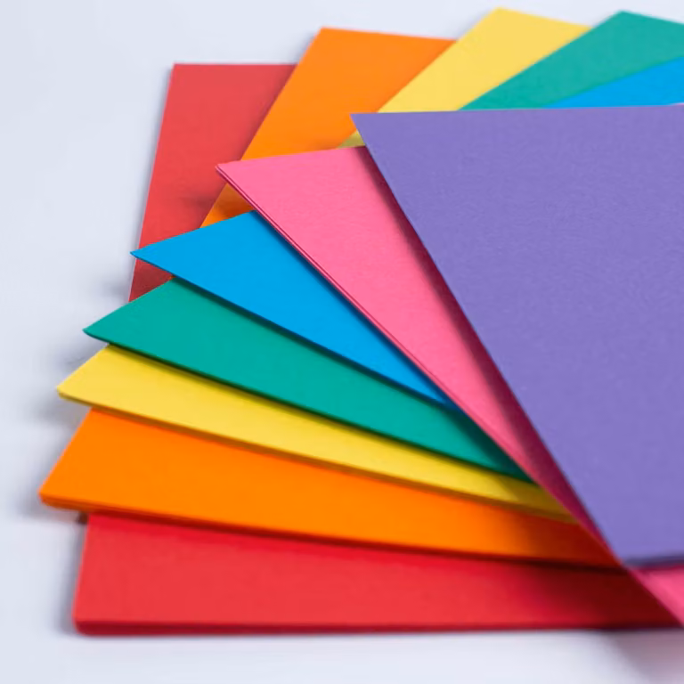 Cartoncino arcobaleno A4, 210 g/m², 50 fogli, 100% riciclato
