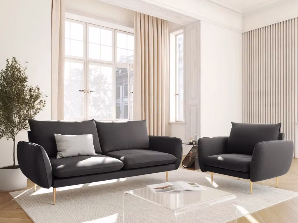 Divano Vienna a 2 posti Cosmopolitan Design in velluto grigio con dettagli oro e struttura in metallo per il tuo soggiorno – 2