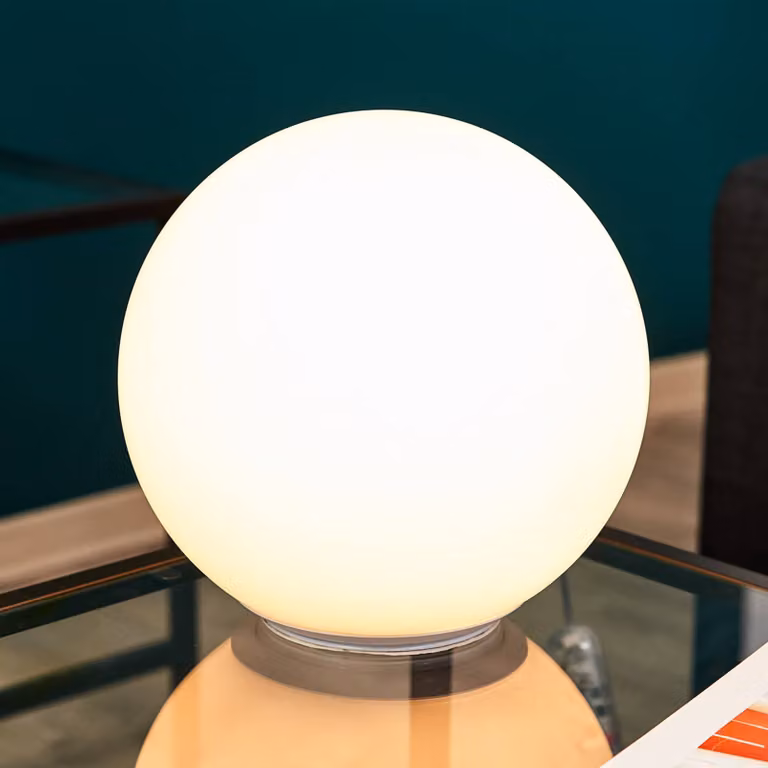 Artemide Lampada da tavolo di design Dioscuri, dimmerabile, Bianco / Opale, Soggiorno / Sala da pranzo, Vetro, Design, Lampada da tavolo