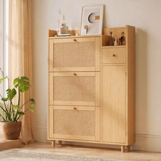 Scarpiera ULEVR 90x125x17 cm con 3 ante a ribalta, cassetto e ripiani regolabili, MDF naturale con gambe in legno massello