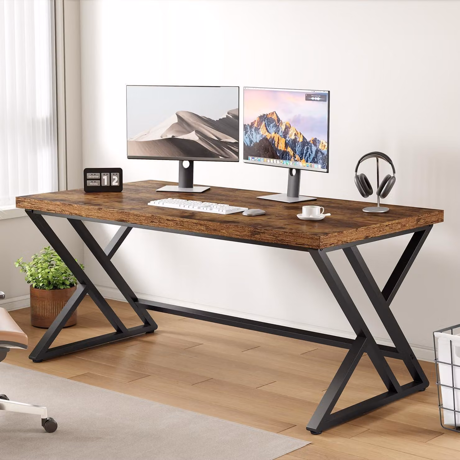 Scrivania per computer con spazio contenitore, struttura in metallo e legno, dimensioni 140x60x75,5 cm, colore marrone rustico