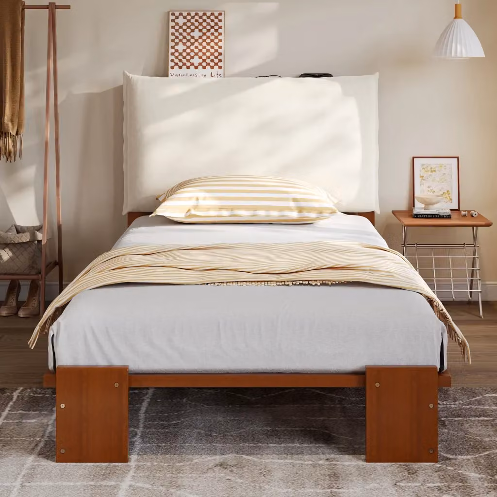 Letto singolo per bambini OKWISH in legno di pino e tessuto, L/P/H: 90 x 200 x 120 cm, marrone e bianco